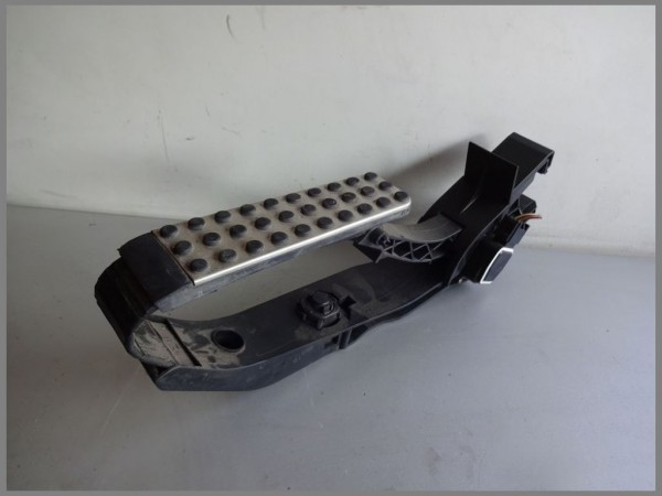Mercedes Benz Fahrpedalsensor Sensor Gas 2033000904 Pedalwertgeber Gaspedal SET