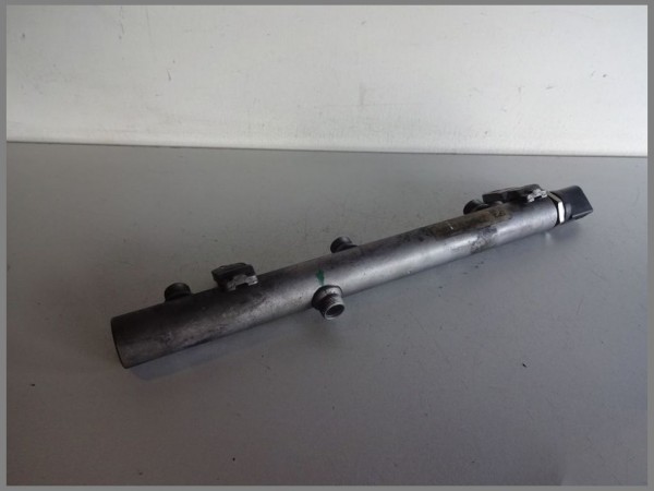 Mercedes Benz OM642 Sensor Railrohr Kraftstoffverteiler 6420700695 0041536728