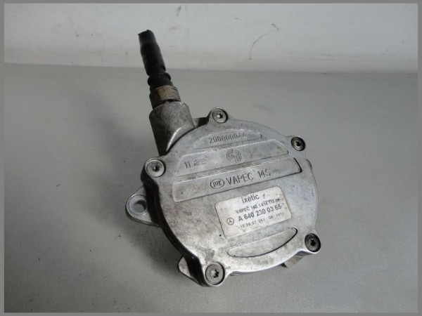 Mercedes Benz MB W245 W169 CDI Vakuumpumpe 6402300365 Pumpe Luftpumpe
