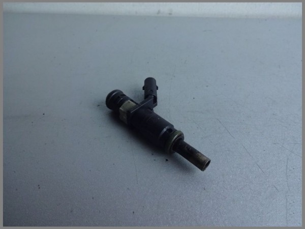 Mercedes Benz W221 W216 M273 V8 Injectors Nozzles 2720780249 Nozzle CL500