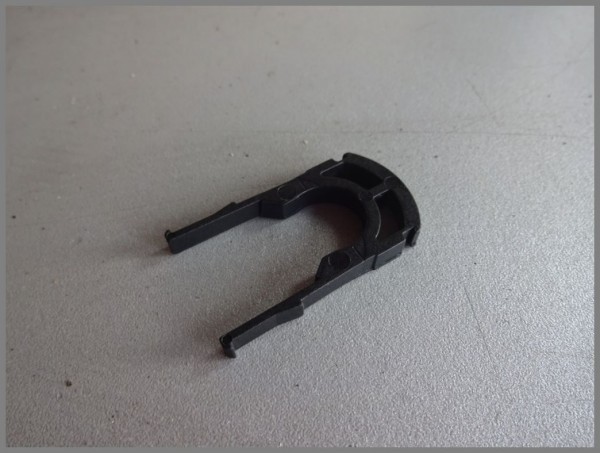 Mercedes W204 Drehknopf KLIPP KLIPPS schwenkbare Anhängerkupplung 2045400083