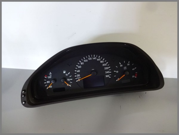 Mercedes Benz MB W210 CDI Speedometer 2105402811 110.008.063 / 002 ELEGANCE 117623KM