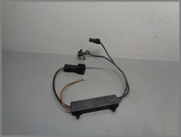 Mercedes Benz W212 Antennenverstärker Radio Antenne 2128704589 Original