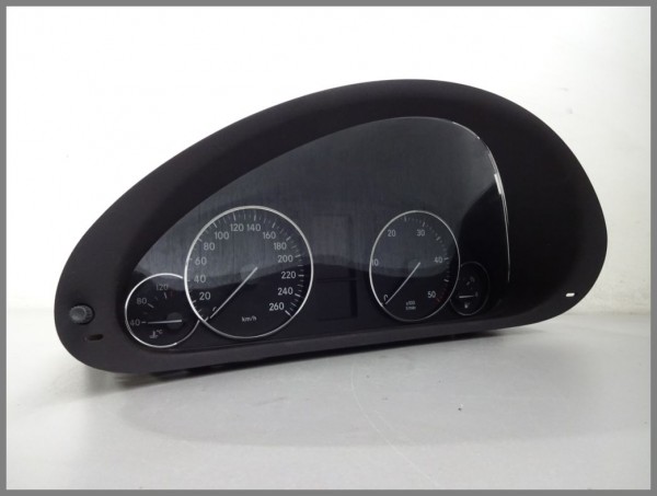 Mercedes Benz W203 speedometer instrument cluster 2035405248 Siemens VDO 110.080.327 / 009
