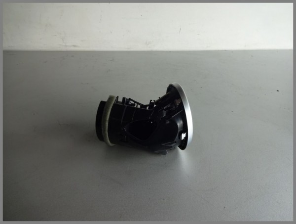 Mercedes Benz W164 ML-Class Air Nozzle Air Vent Nozzle Front RIGHT 1648302054