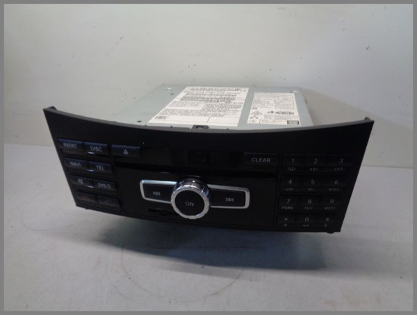 Mercedes Benz W212 Navigation CD Player Radio 2129005327 SD-Slot Original