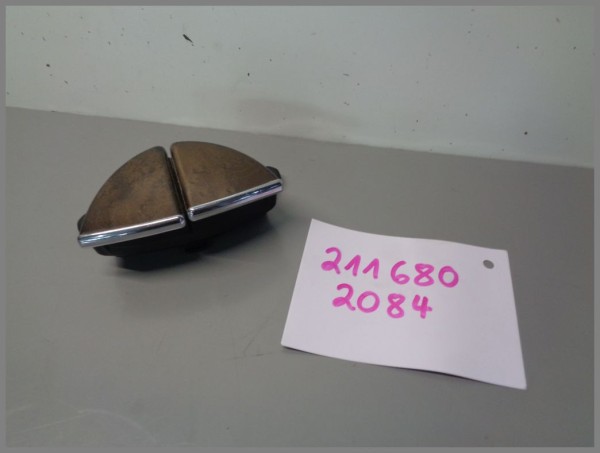 Mercedes Benz W211 Schalter Öffner Drücker Mittelkonsole Avantgarde 2116802084