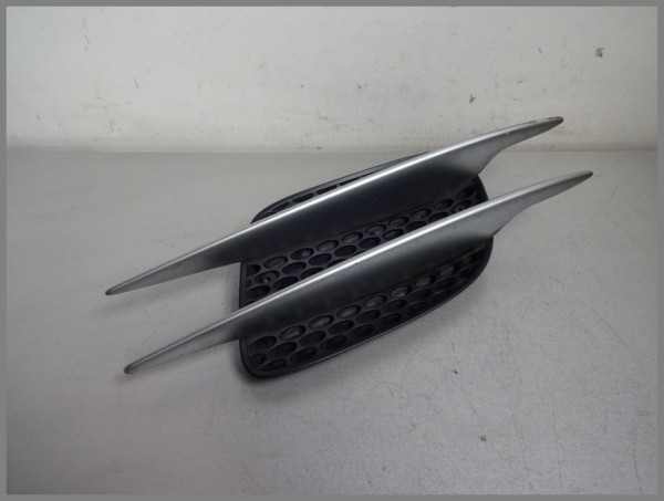 Mercedes Benz R230 Chromfinnen Gitter Kotflügel Rechts 2306900236 Original