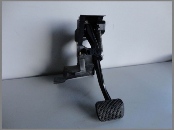 Mercedes Benz MB W203 C-Klasse Pedallerie Pedalblock Bremspedal 2036891808