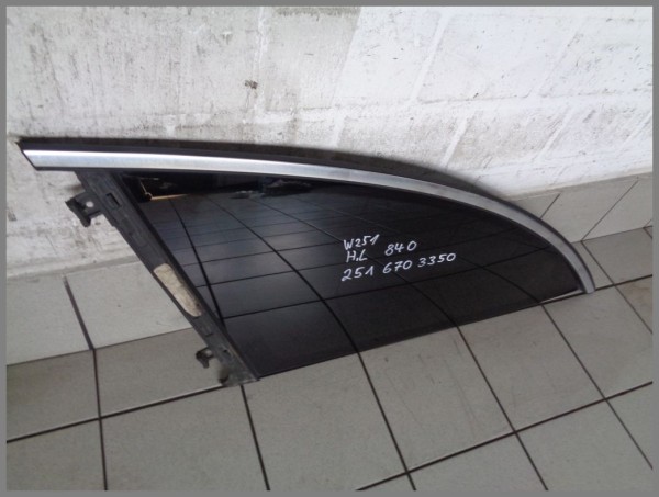 Mercedes Benz W251 rear right window 2516703350 black tinted
