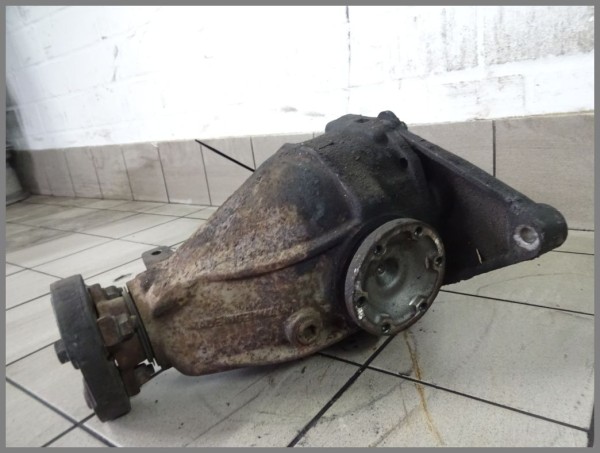 Mercedes Benz R129 SL differential rear axle drive 3.70 1293504214 154tkm