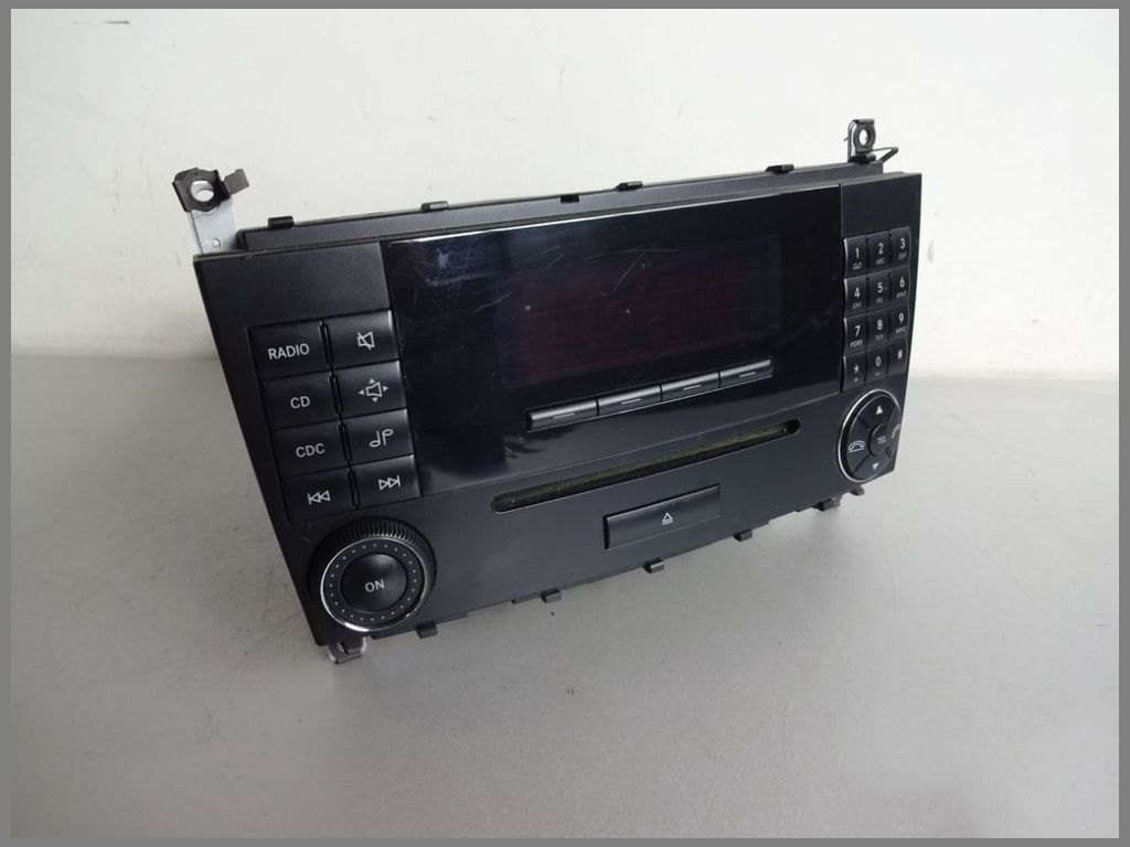 Mercedes Benz W203 CD Radio Autoradio MF2530 BJ.2005 CD