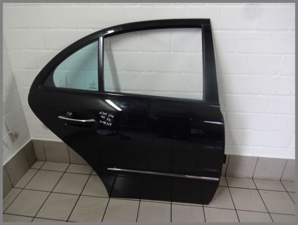 Mercedes Benz W211 Limousine DOOR REAR LEFT SIDE 197 BLACK 2117300205 T10208