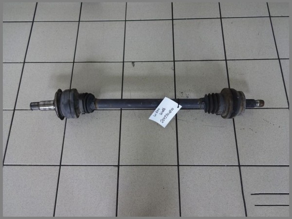 Mercedes Benz W204 Antriebswelle Welle Gelenkwelle 2043501810 Original