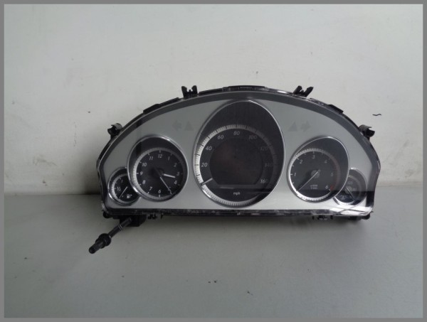 Mercedes Benz MB W212 MPH Tachometer Kombiinstrument 2129001508 Original RHD