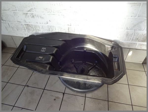 Mercedes CLC203 Sportcoupe Reserveradmulde Kofferraum Mulde 2036100175 Original