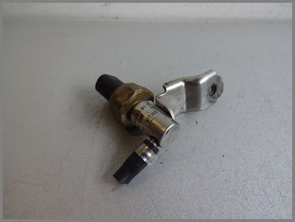 Mercedes Benz W204 W212 220CDI Raildrucksensor Sensor 6510701381 Original