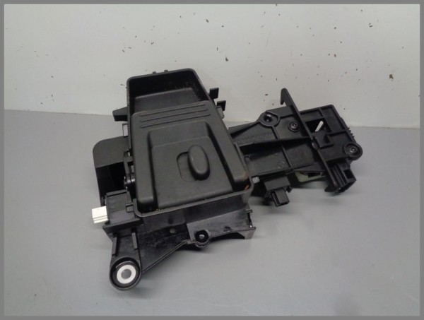 Mercedes Benz MB W212 E-Klasse Heckklappengriff Griff 2127500393 Original