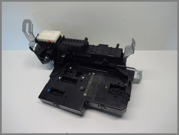 Mercedes W212 control unit SAM 2129005101 Fuse box Hella 5DK009620-28