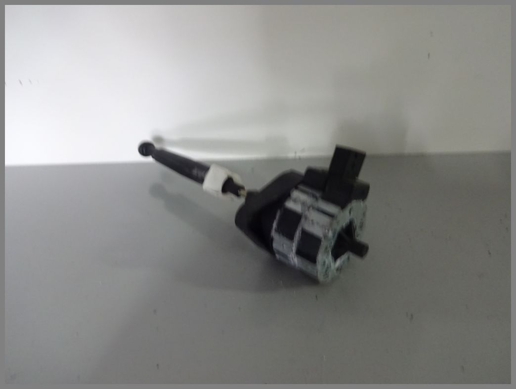 Mercedes Benz Mb W140 Headlight Range Adjustment Lwr Sensor Right 1408201908 Orig W140 S Class Mercedes Spare Parts Benzshop De