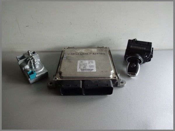 Mercedes Benz W204 CDI engine control unit 6519007500 DELPHI 0064461540