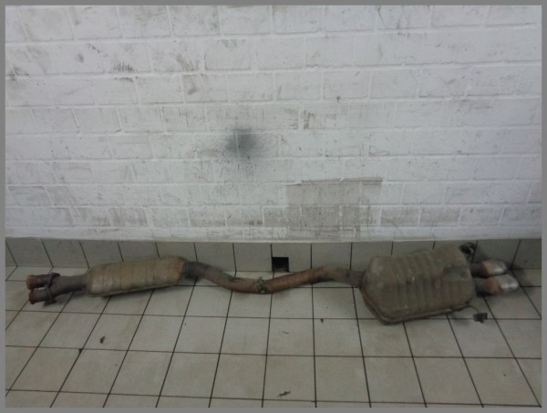 Mercedes W203 C32 AMG Auspuffanlage Endschalldämpfer 2034910500 2034910600 Original