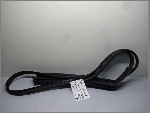 Mercedes A209 CLK Cabrio Dichtung Verdeck Verdeckkasten 2097730123 Original