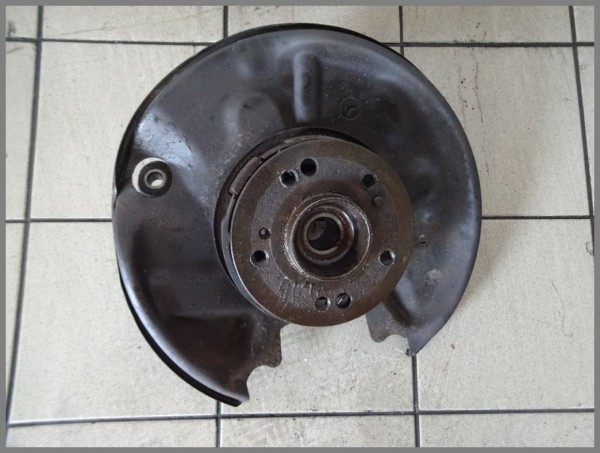 Mercedes R129 SL rear LEFT wheel hub stub axle 1293500046 2013502032