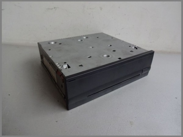 Mercedes Benz W211 navigation device 2118701085 Harman Becker BE7042