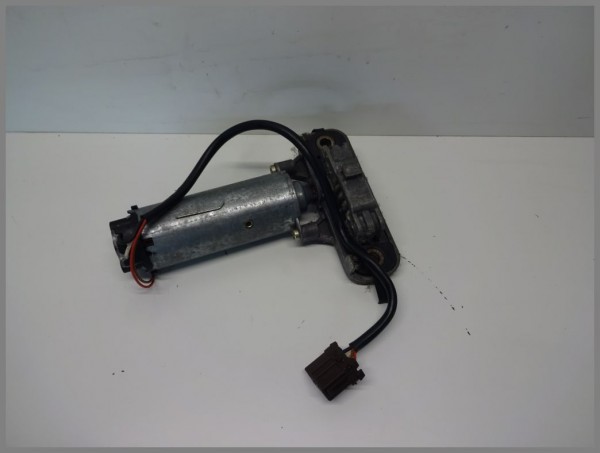 Mercedes W220 Stellmotor Elektromotor Sitzverstellung Vorne 2208201542 W215