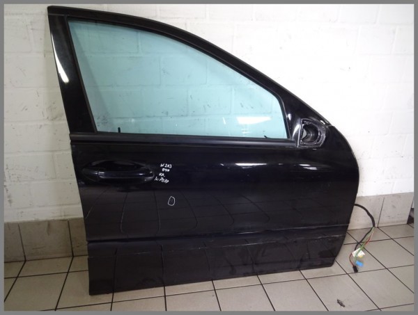 Mercedes Benz W203 C-Klasse Tür Vorne Rechts 040 Schwarz 2037200205 Original