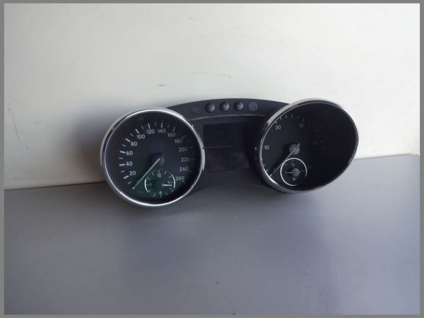 Mercedes Benz R251 W164 Speedometer Instrument cluster 2515401848 VDO 2C53164605 Original