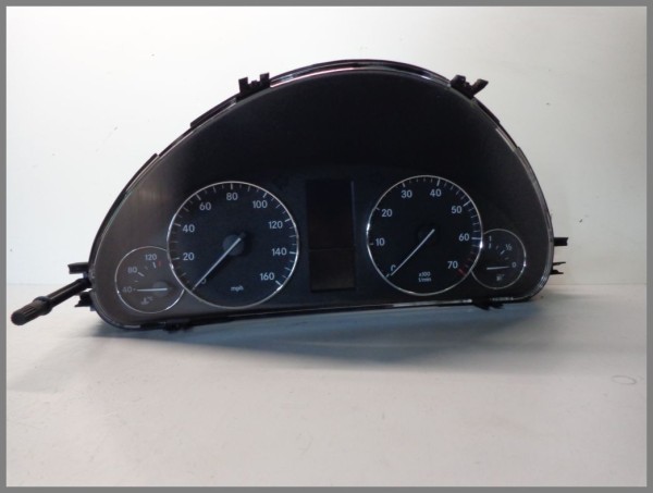 Mercedes Benz W203 RHD MPH Speedometer Cluster 2035404648 UK CAR