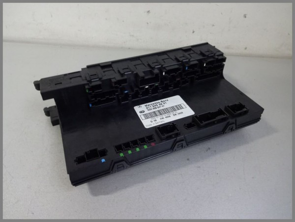 Mercedes Benz MB W211 E-Class Control Unit SAM Module 2115455601 Fuse box