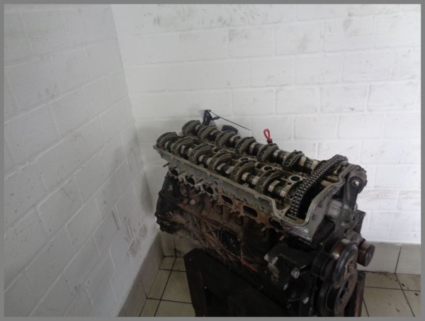 Mercedes Benz R129 280 trunk engine motor engine block 104943 110tkm W124