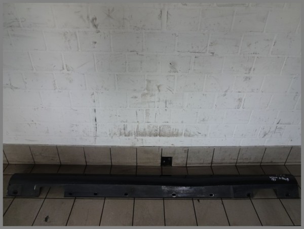 Mercedes Benz W204 AMG Seitenschweller Links 197 Schwarz 2046981354 Original