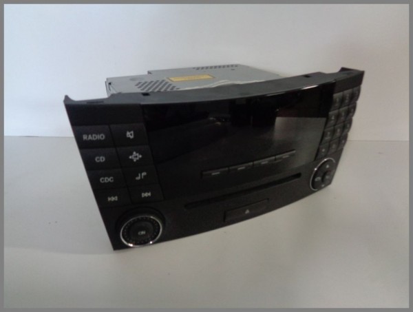 Mercedes Benz MB W211 E-Klasse Radio CD Telefon 2118702189 Original