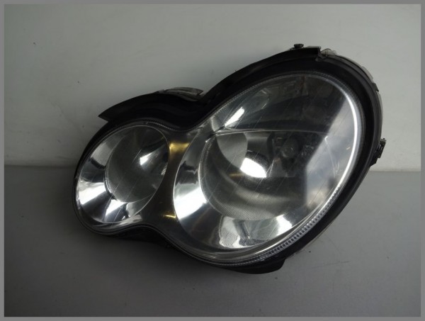 Mercedes Benz MB W203 Headlight FRONT 2038203161 0301166205