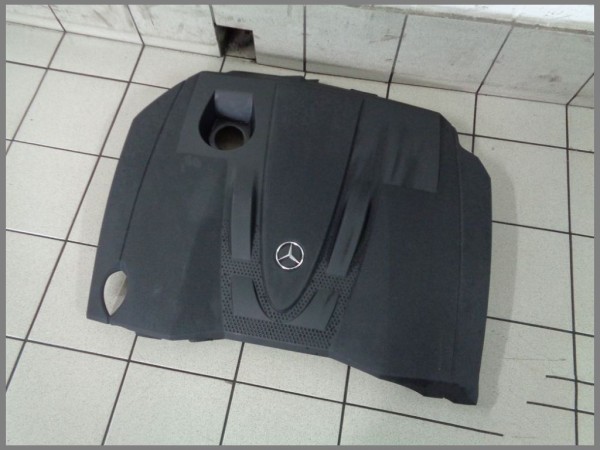 Mercedes Benz W204 220CDI Motorabdeckung 4 Zylinder 6460101167 Abdeckung OM646