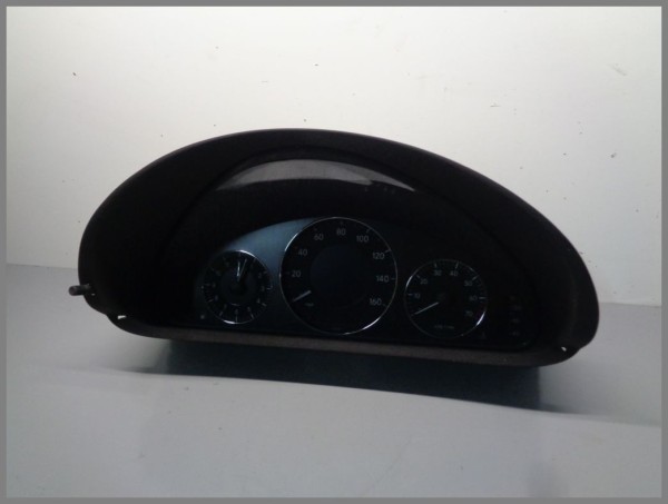 Mercedes W209 MPH Tacho Kombiinstrument 2095404147 VDO 110.080.350/008 RHD