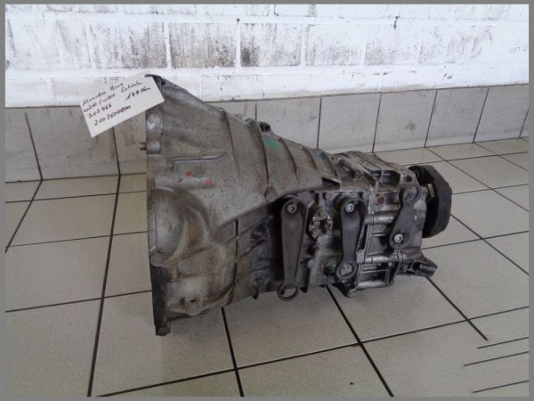 Mercedes Benz W210 W202 Schaltgetriebe 220 CDI 717466 Getriebe 149tkm 2102600800