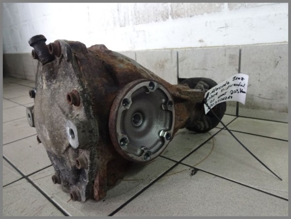 Mercedes Benz R170 230K Differential 203tkm rear axle 3,27 1703501214
