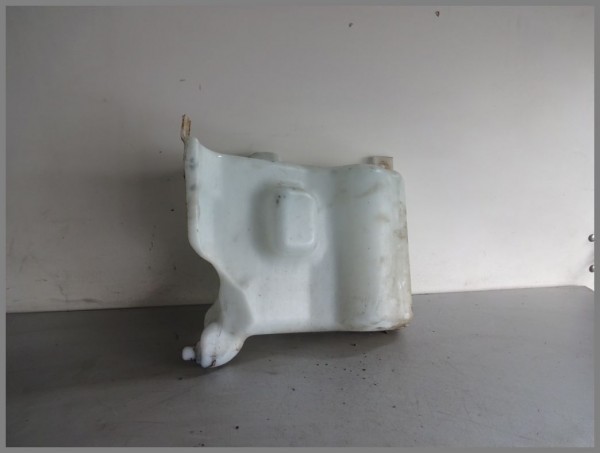 Mercedes Benz W203 Wischwasserbehälter water tank 2038600060 Original