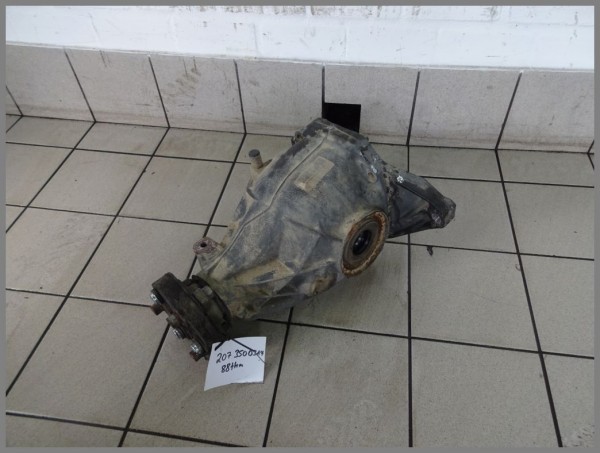 Mercedes Benz W204 Differential 86tkm 2,47 rear axle 2073500314