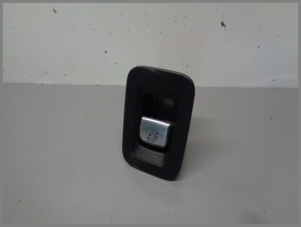 Mercedes W205 S205 Rücksitz Entriegelungsschalter 2059051403 Original Schalter