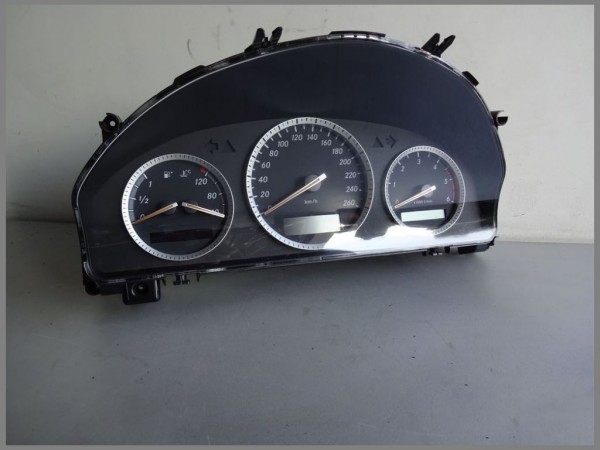 Mercedes Benz W204 220CDI Tacho instrument cluster 2045401648 Original Siemens VDO