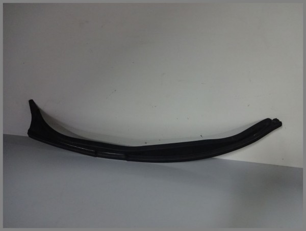 Mercedes Benz MB W209 door panel cover seal front RIGHT 2157280821