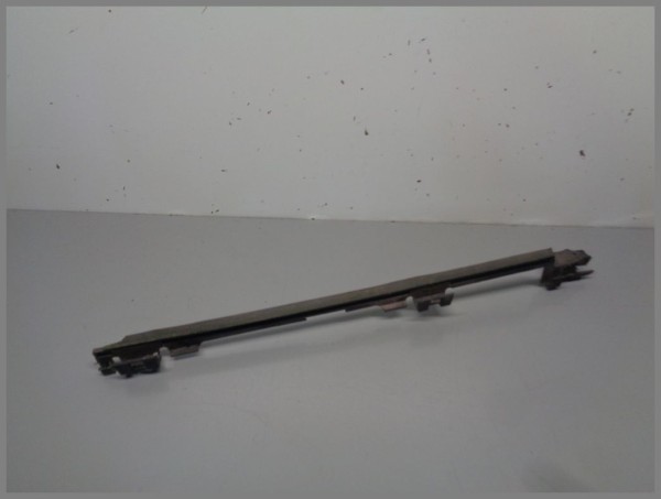 Mercedes W209 CLK Dichtung Kotflügel Seitenschweller Vorne Rechts 2096980798