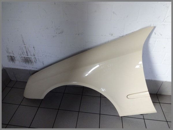 Mercedes Benz W211 E-Klasse Kotflügel Links 623 Hellelfenbein 2118800718 K316
