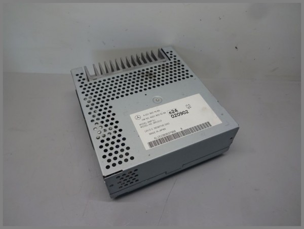 Mercedes Benz MB W221 S-Class AUDIO amplifier 2218207689 original
